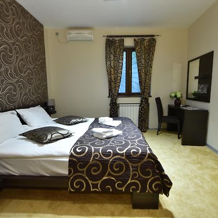 City Code In Joy Belgrade Luaran gambar