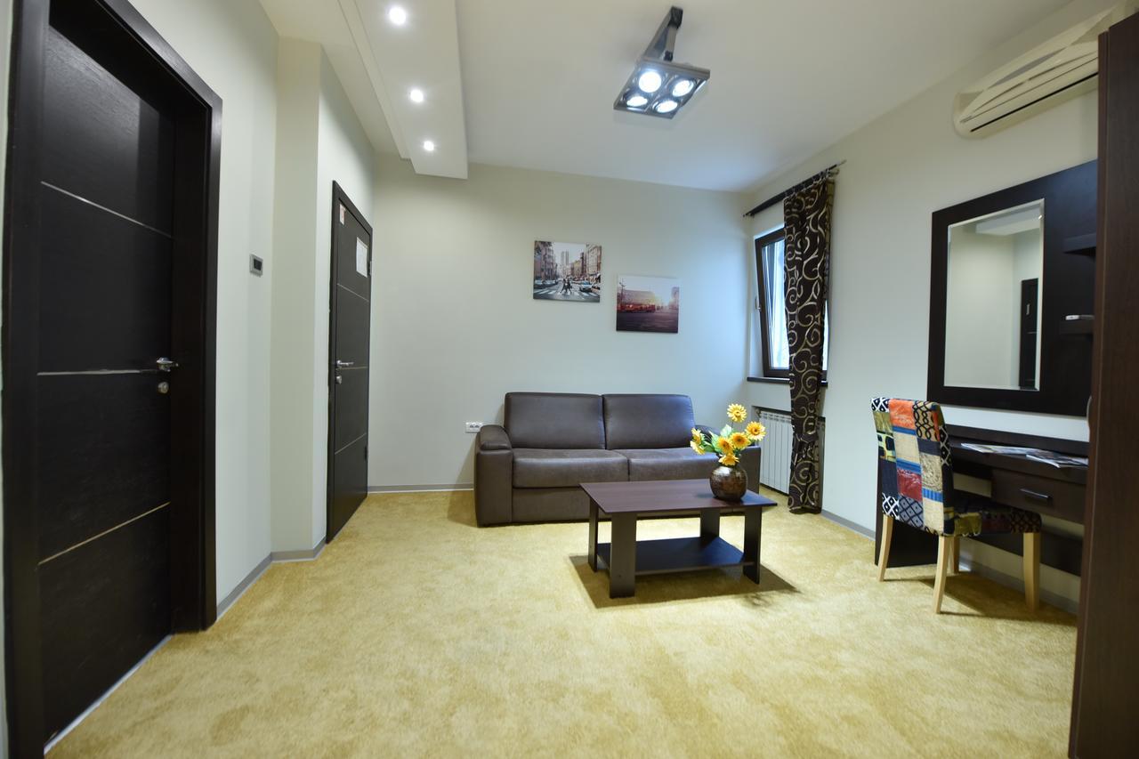City Code In Joy Belgrade Luaran gambar
